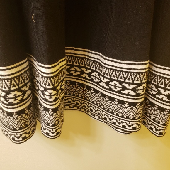 Aztec Sweater Dress - Picture 4 of 4